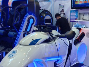 广交会观察 | 中国“智造”出海受追捧，有VR企业东南亚订单激增3倍，智能擦窗机器人客户群快速扩围