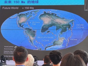 太空旅游并非“兜风” 刘嘉麒、王小勇、吴季三位科学家讲述“星际穿越”终极使命