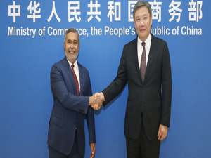 王文涛会见美光科技总裁！