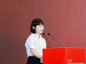 易方达基金副总经理杨冬梅：坚定信心，长期配置，服务高质量发展