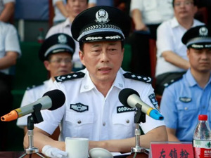左锁粉，判了！与王立科共事四年多，在案件处理上为他人谋取不正当利益……