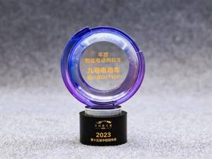 第十五届中国猎车榜揭晓  九号电动猎户座Dz110P获“猎车榜·年度智能电动两轮车”奖项