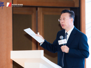 中国银行业协会原首席法律顾问、中国仲裁法学研究会金融专委会主任卜祥瑞：上市公司要提升“宽度”，更要提升“高度”