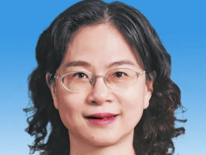 江尔雄，任福建省副省长