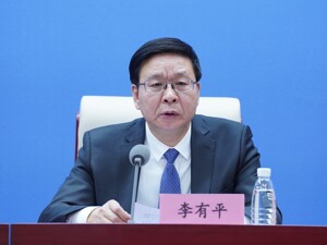 工信部答每经：国家高新区数字化相关产业2022年营收超13万亿元，占全国数字经济总量近三成 