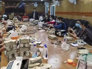 贪腐丑闻震动印度政坛！国会议员有30多套房，家中搜出35亿卢比现金！约300人5天5夜才数清……