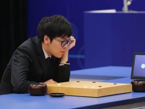 围棋冠军柯洁吐槽新能源车太贵，评论区被网友冲到“沦陷”！宣布停更动态……