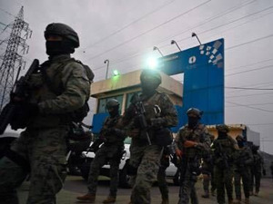 这国总统宣布国家进入“内部武装冲突”状态！一天前才宣布全国进入紧急状态！啥情况？