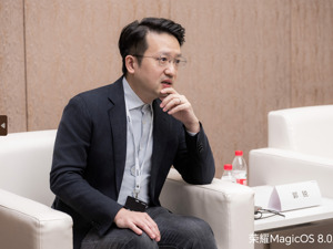 荣耀回应罗永浩指责：“任意门”功能是基于第一代荣耀Magic解决方案发展而来