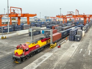 成都国际班列中越（成都—越南）冷链班列首发 助力“青白江造”农产品出口东南亚