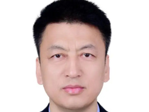 中专学历的他，被破格提拔！当选市人大常委会副主任……