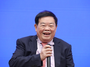 90亿元！曹德旺1个月内两次“出手”