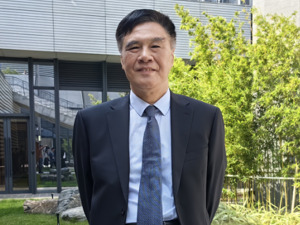 今年消费有哪些新增长点？国家发改委原副主任张晓强回应每经：要从冰雪经济、银发经济中寻启示、挖空间
