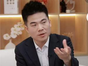 刘德华做客、团队主播被指抄袭⋯⋯开播20天，董宇辉新账号的“红与黑”