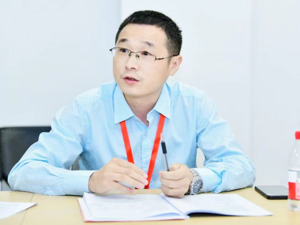 中国地质大学（武汉）教授侯俊东：大型除冰车难抵现场，低温极寒天气考验“救援力”