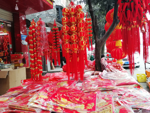 豫市周记 ｜ 新乡化纤部分董监高人员计划合计增持不超过33.2万股公司股份；新天科技及相关责任人被出具警示函