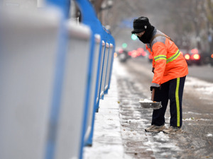六预警齐发！全国大范围雨雪冰冻来袭，部分地区降温可达20℃以上，武汉铁路紧急公告
