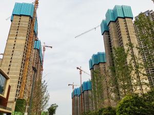 2023房企交付盘点· 综述 | 2023年多家房企交付规模创纪录，今年仍是“交付决战年”