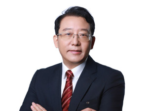 全国人大代表、广汽集团总经理冯兴亚：建议统一大功率充电标准及换电标准