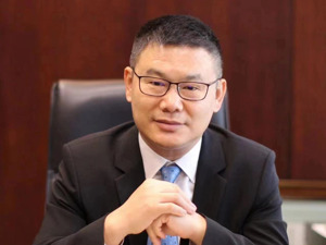 全国政协委员、国泰君安国际董事会主席阎峰：吸收借鉴海外经验，推动金融服务实体经济发展