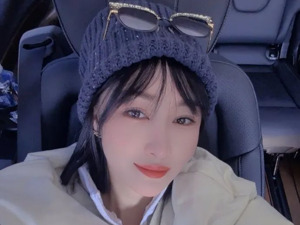 演员出身，80后“美女”出任董事长！今年春节档前4名影片，总票房过100亿，背后都有她！