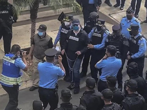 这国前总统在美国被陪审团认定犯有贩毒罪！可能会被判处终身监禁......