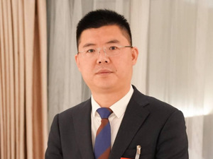 全国人大代表李君：治理“视觉贫困”需多方合力 建议加快短视频规范整治立法｜两会每日人物