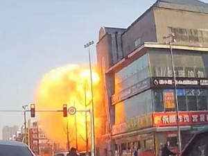 河北廊坊爆炸事故已造成1死22伤！视频画面显示，事发时冒出巨大火球！居民：正在睡觉的家人被惊醒......