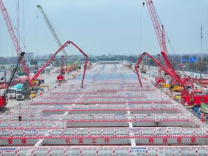 区域财经榜丨“万里长江第一隧”开启主体施工；重庆与国药集团签署战略合作；先进技术经济发展西部中心在成都金牛授牌