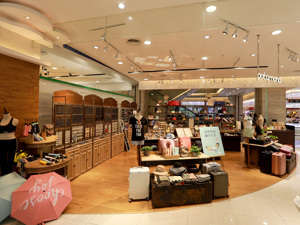 知名品牌，多地关店！消费者“预付款无法退款、账户被注销”？公司最新回应
