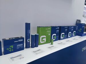 卷价格，卷技术！储能赛道“异常热闹”，专家：企业需保供控本，提高抗风险能力