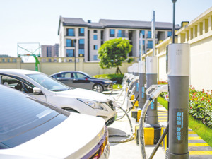 新能源车1年跑2万公里竟被拒保？