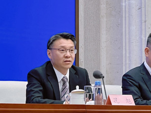 霸王条款如何整治？市场监管总局答每经问：将大力开展民生领域“铁拳”行动、守护消费专项执法行动，瞄准霸王条款，纠正一批、查处一批、曝光一批