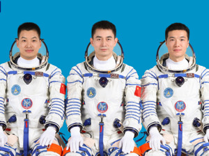 “80后三人组”明天出征！2030年前实现中国人登上月球！