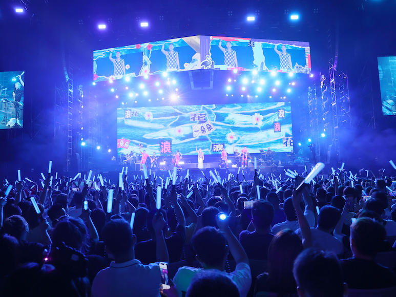 2024年一季度演出票房同比涨超116% 包括任贤齐在内超25位歌手将在成都开唱