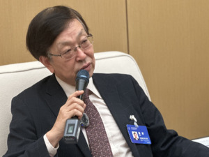 国际电工委员会燃料电池技术分会主席李洪基回应每经：预计到2040年电动汽车、燃料电池车将大幅取代传统燃油汽车