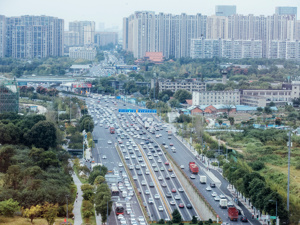 观望情绪加重，4月国内乘用车零售下跌5.7%！乘联会预测：车市将逐步走强