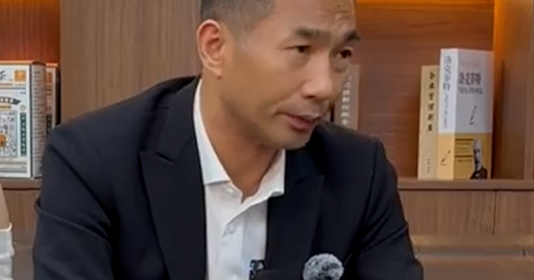 韩后母公司拖欠税款超1300万元 韩后创始人王国安曾立目标：一生要交满100亿元
