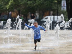气温预报图热红了！我国局地气温可超37℃，这两大城市将遭高温“两连击”！今年又是“史上最热”？