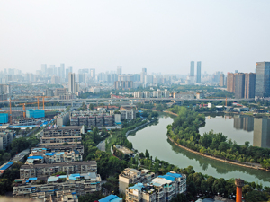 4月各线城市房价降幅继续扩大，全国新房待售面积增至约7.46亿平米