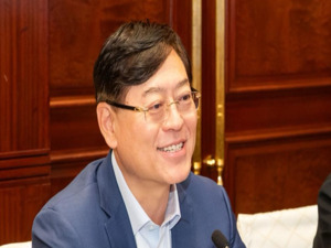 联想集团2023/2024财年收入568.64亿美元 今年要与微软等同台争夺AI PC市场