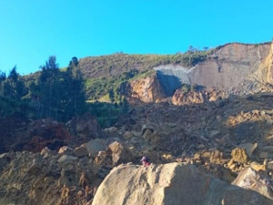 超2000人被埋！这国发生山体滑坡，死亡人数或超670人