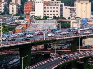“造车”出奇迹，下一个坐上牌桌的是谁？