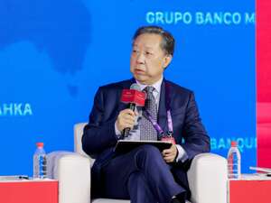 中央财经大学国际金融研究中心主任张礼卿：年内继续降准降息是大概率事件，可以容忍人民币适度贬值
