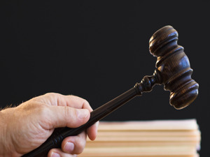 威创股份二股东怒而起诉  要求刘钧、陆克平等10名被告共同赔偿公司逾13亿元损失