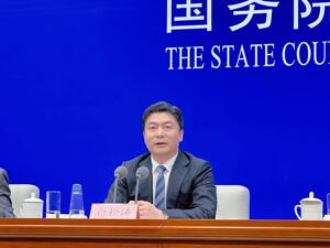广西发改委答每经问：今年前4个月，广西沿边临港产业园区固定资产投资同比增长45%