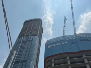 停工两年后，南京88亿元“巨无霸”综合体世茂天誉终迎复工，曾是南京总价“地王”