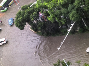 专题丨重庆湖北等地需警惕大暴雨 黄淮江汉明起雨势加强