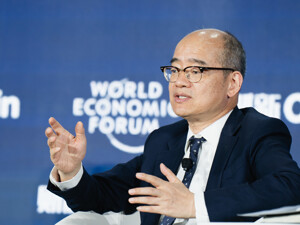 对话世界500强 | 霍尼韦尔中国总裁余锋：从一吨6000元到18000元，地沟油变成宝！三大“变身”路径助力低碳发展