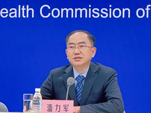 暑季如何应对蚊虫？中疾控专家回应每经：叮咬后若出现严重过敏反应如全身荨麻疹等需及时就医